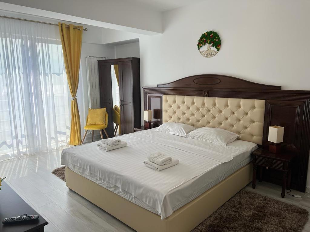 Urban Apartments And Studios - City Center Iasi Exterior photo