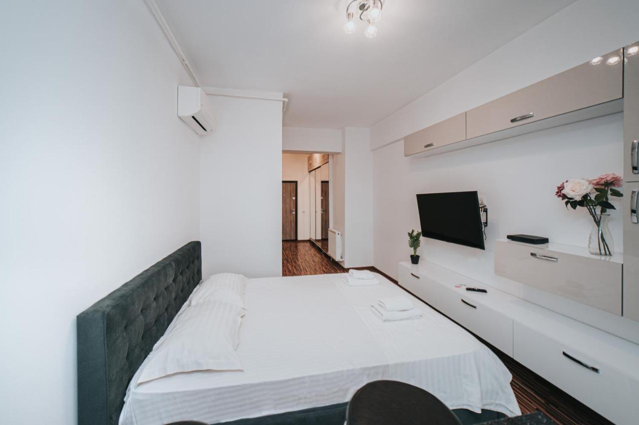 Urban Apartments And Studios - City Center Iasi Exterior photo
